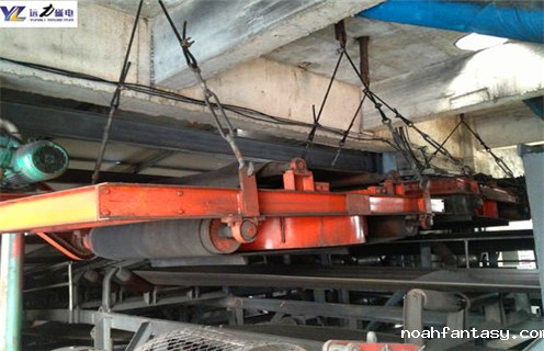 西藏自卸式电磁除铁器图片