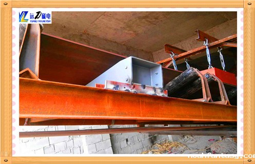 永磁除铁器内部结构示意图 永磁除铁器内部结构示意图